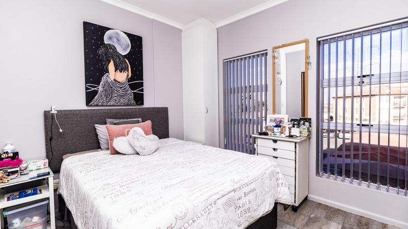 1 Bedroom Property for Sale in Sonkring Western Cape